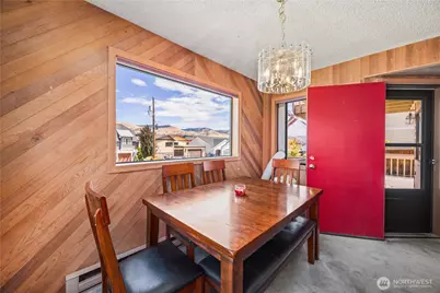 2111 W Terrace Avenue, Chelan, WA 98816 - Photo 7