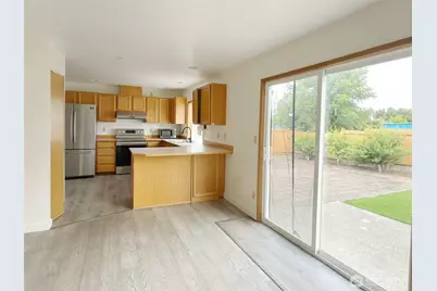 2539 S Graham, Seattle, WA 98108 - Photo 17