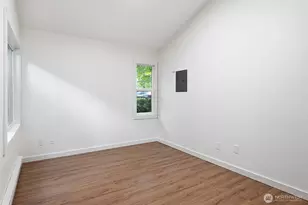 7901 196th St SW, Edmonds, WA 98026 - Photo 17