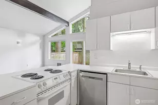 7901 196th St SW, Edmonds, WA 98026 - Photo 13