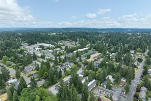 7901 196th St SW, Edmonds, WA 98026 - Photo 31
