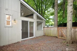 7901 196th St SW, Edmonds, WA 98026 - Photo 21