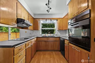 11020 SE 186th St, Renton, WA 98055 - Photo 9