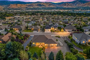 825 Briarwood Dr, East Wenatchee, WA 98802 - Photo 1