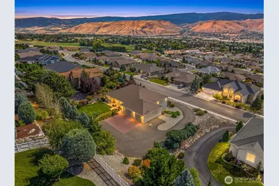 825 Briarwood Drive, East Wenatchee, WA 98802 - Photo 5