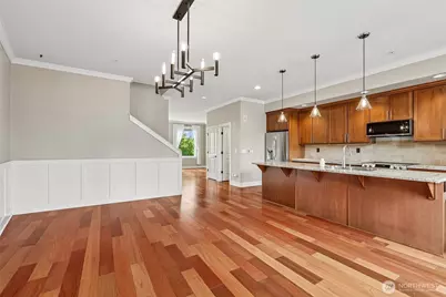 1078 NE High Street #10, Issaquah, WA 98029 - Photo 7