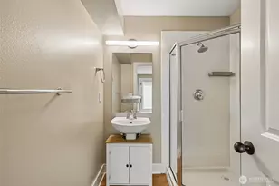 1078 NE High St, Issaquah, WA 98029 - Photo 31