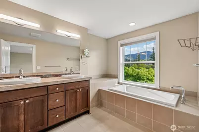 1078 NE High Street #10, Issaquah, WA 98029 - Photo 19