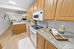 12636 100th Ln NE, Kirkland, WA 98034 - Photo 7