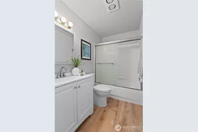 12631 NE 9th Place #C103, Bellevue, WA 98005 - Photo 17