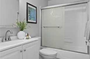 12631 NE 9th Pl, Bellevue, WA 98005 - Photo 17