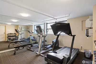 425 Vine Street #701, Seattle, WA 98121 - Photo 23