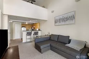 425 Vine St, Seattle, WA 98121 - Photo 7