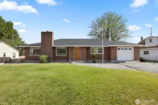 204 E 6th St, Lind, WA 99341 - Photo 1