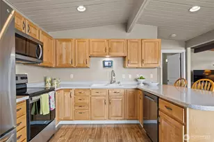 2351 E Mason Lake Dr E, Grapeview, WA 98546 - Photo 11