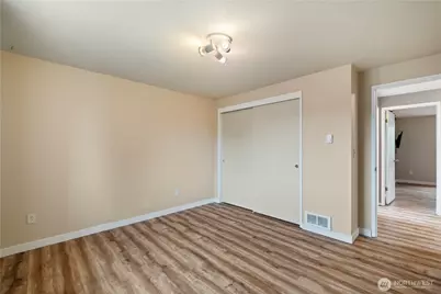 8906 10th Drive SE, Everett, WA 98208 - Photo 29