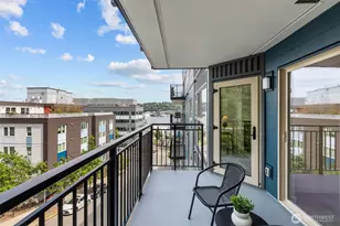 701 Galer St, Seattle, WA 98109 - Photo 27