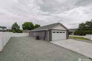 27 Jonagold Ln, Manson, WA 98831 - Photo 3