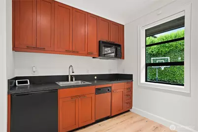 9632 Lake Washington Boulevard NE, Bellevue, WA 98004 - Photo 37