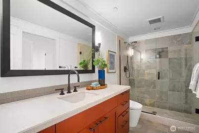 9632 Lake Washington Boulevard NE, Bellevue, WA 98004 - Photo 33