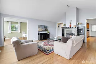 16917 SE 38th Pl, Bellevue, WA 98008 - Photo 9