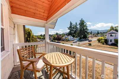 233 E 9th St, Port Angeles, WA 98362 - Photo 23