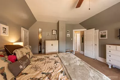 233 E 9th St, Port Angeles, WA 98362 - Photo 27