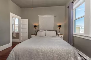 233 E 9th St, Port Angeles, WA 98362 - Photo 17