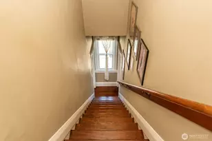 233 E 9th St, Port Angeles, WA 98362 - Photo 19
