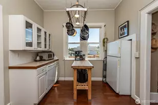 233 E 9th St, Port Angeles, WA 98362 - Photo 11
