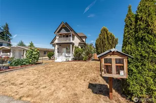 233 E 9th St, Port Angeles, WA 98362 - Photo 1