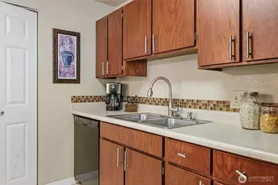 9494 Redmond Woodinville Road NE #B208, Redmond, WA 98052 - Photo 9