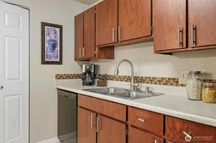 9494 Redmond Woodinville Road NE, Redmond, WA 98052 - Photo 9