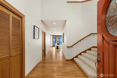 8203 NE Juanita Drive, Kirkland, WA 98033 - Photo 3