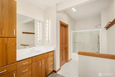 8203 NE Juanita Drive, Kirkland, WA 98033 - Photo 31