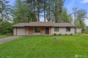 708 NE Eaton Ct, Castle Rock, WA 98611 - Photo 1