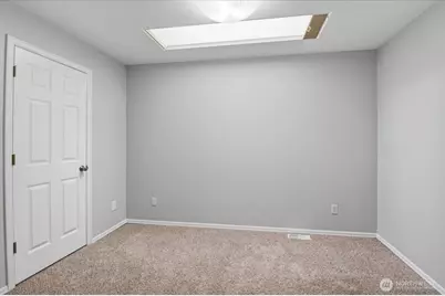 12331 NE 92nd Street, Kirkland, WA 98033 - Photo 17