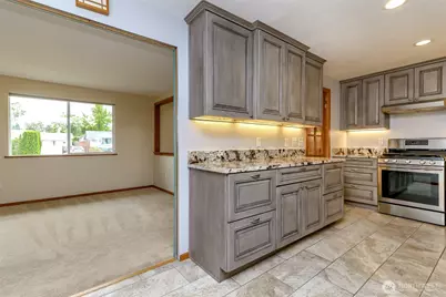 4992 31st Street NE, Federal Way, WA 98422 - Photo 7
