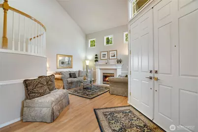 12865 SE 47th Place, Bellevue, WA 98006 - Photo 15