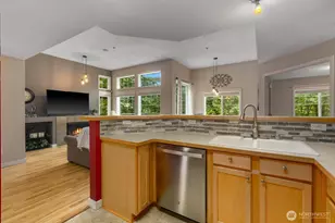 15325 SE 155th Pl, Renton, WA 98058 - Photo 11