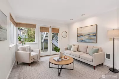 4811 Phinney Avenue N #101, Seattle, WA 98103 - Photo 3