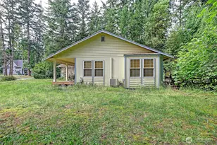 1675 Aspen Dr, Camano Island, WA 98282 - Photo 3