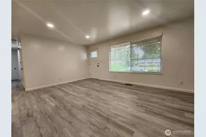 8810 NE 187th Street, Bothell, WA 98011 - Photo 15