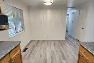 8810 NE 187th St, Bothell, WA 98011 - Photo 13
