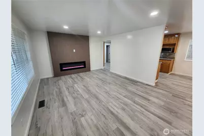 8810 NE 187th Street, Bothell, WA 98011 - Photo 17