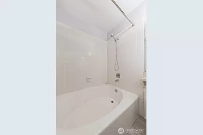 15120 Sunwood Boulevard #OO11, Seattle, WA 98188 - Photo 23