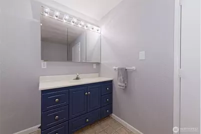 15120 Sunwood Boulevard #OO11, Seattle, WA 98188 - Photo 29