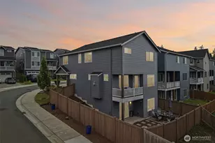 8797 68th Pl NE, Marysville, WA 98270 - Photo 3