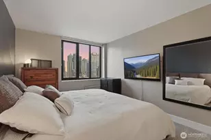 2100 3rd Ave, Seattle, WA 98121 - Photo 11