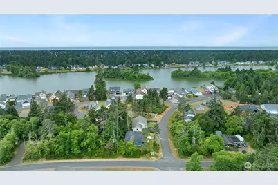 609 Blue Wing Loop SE, Ocean Shores, WA 98569 - Photo 7